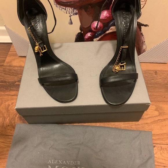 Alexander McQueen Sandals (SOLD) - Picture 2 of 8